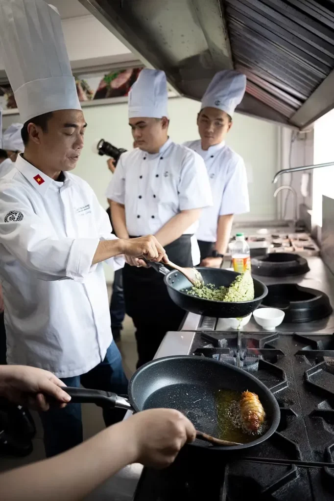 Reportage culinaire au Vietnam pour une Université française dans le cadre d&#039;échanges franco-vietnamiens