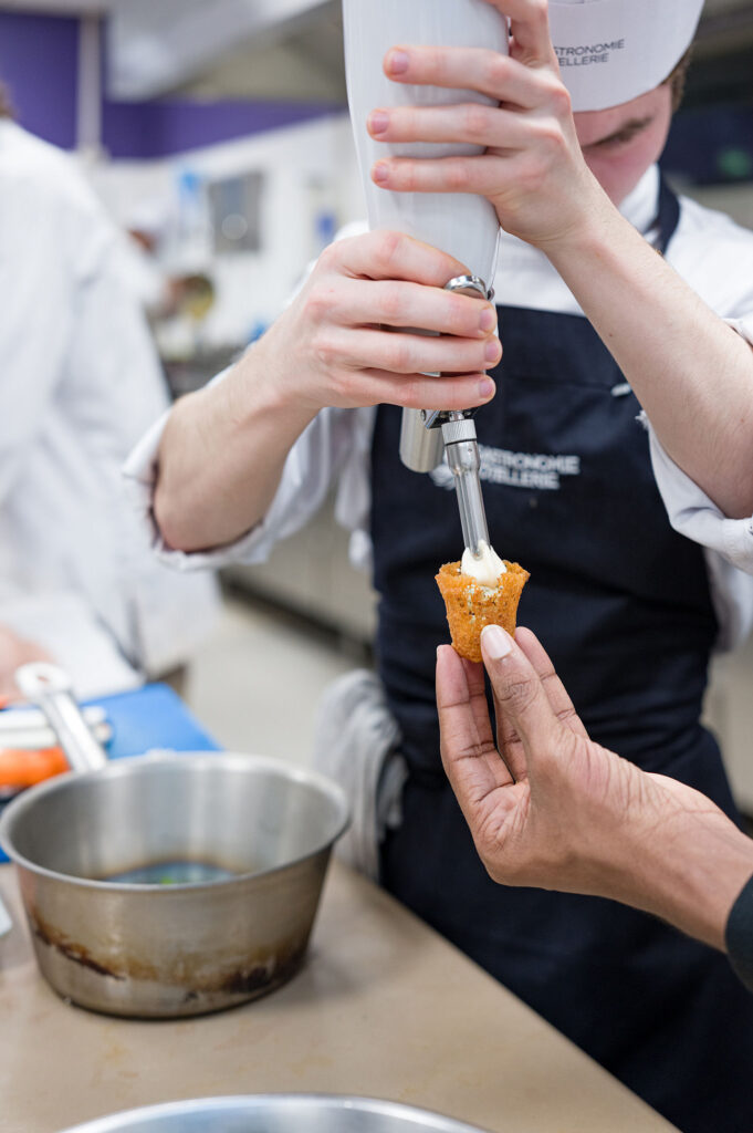 Reportage culinaire dans une &eacute;cole h&ocirc;teli&egrave;re